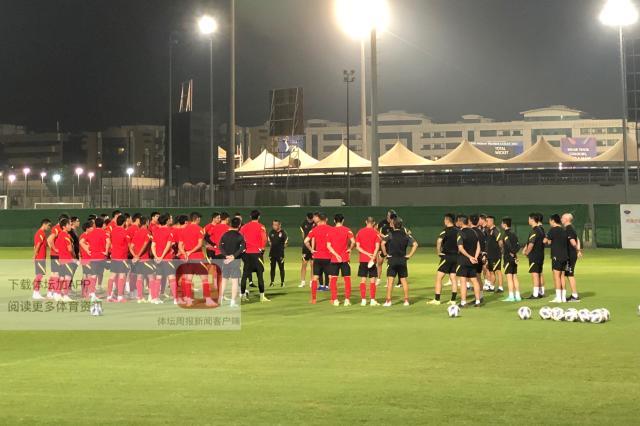 开云注册网址-国足加强对抗定位球演练 王刚加入伤病调整小分队